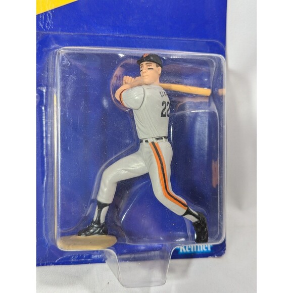 Starting Lineup Will Clark Figure S.F. Giants Baseball Card Collector Coin '90s - Picture 2 of 5